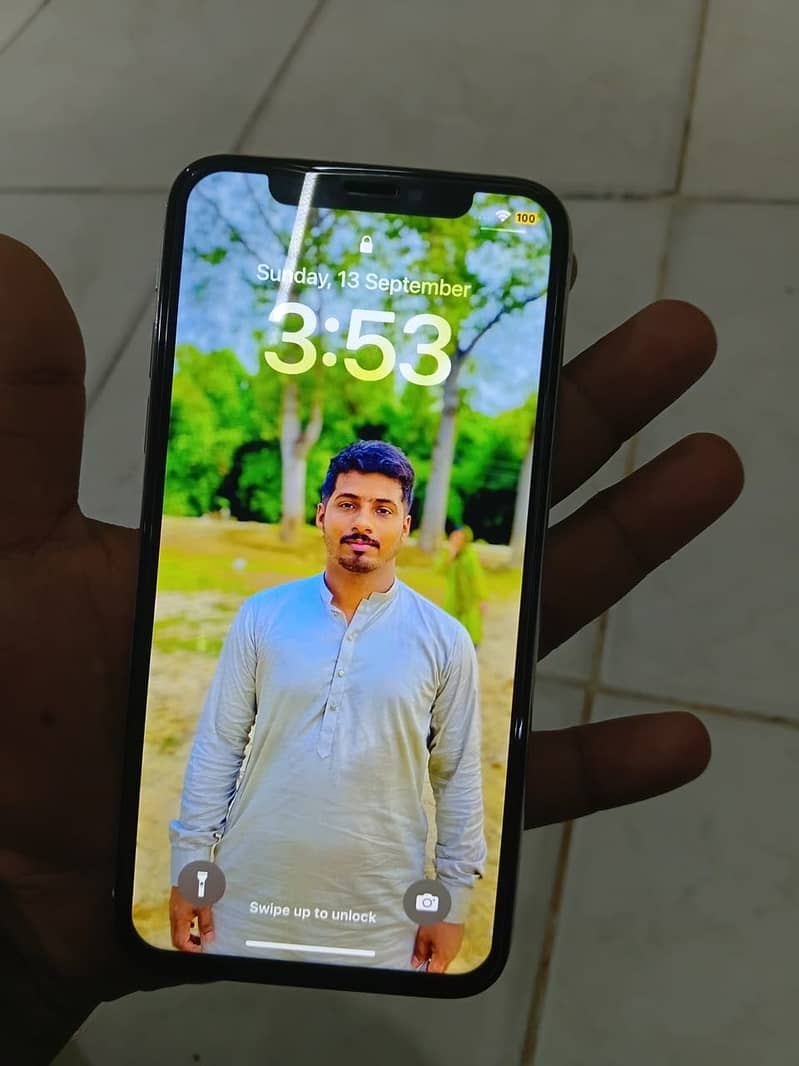 Apple iPhone x 3