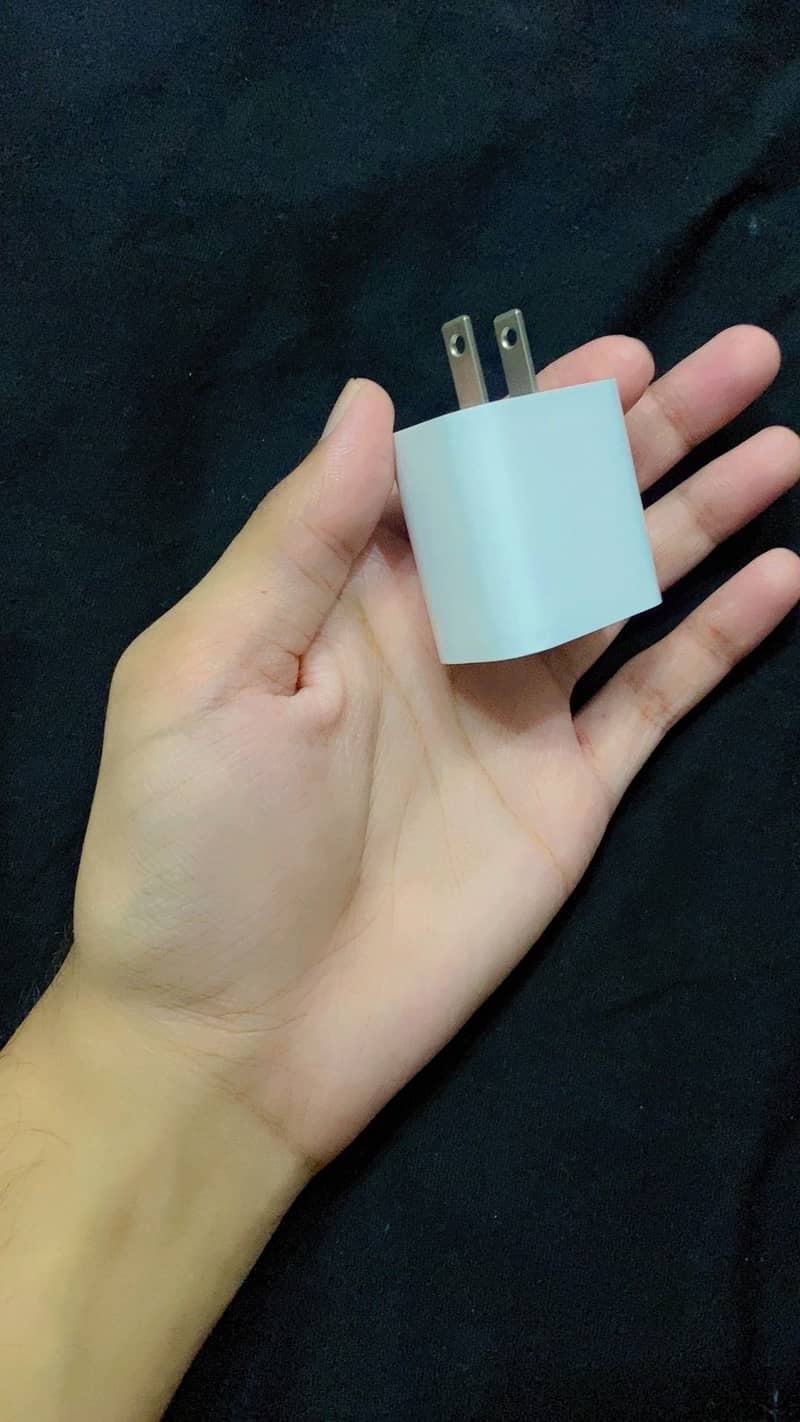 Apple Adapter 1
