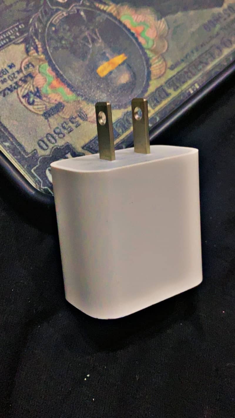 Apple Adapter 3