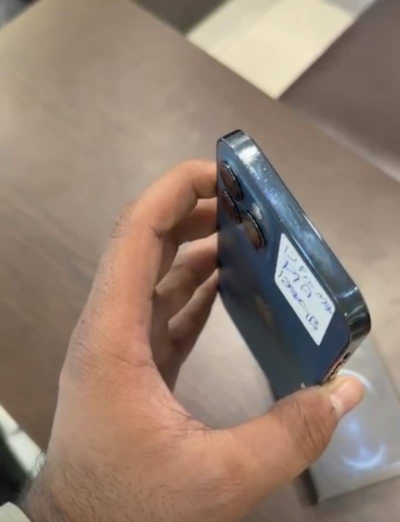 12 pro max Pta 1