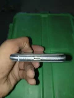 Apple iPhone XS 3