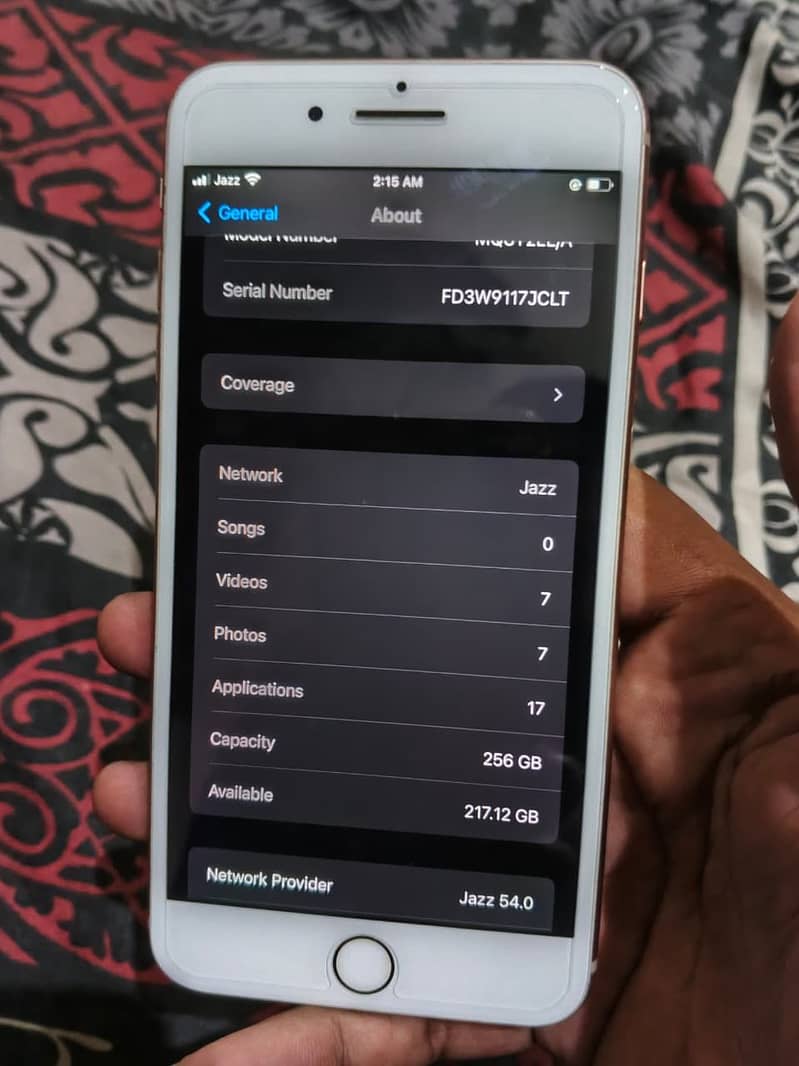 Apple iPhone 8 Plus 4