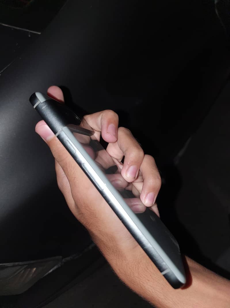 Google Pixel 8 3