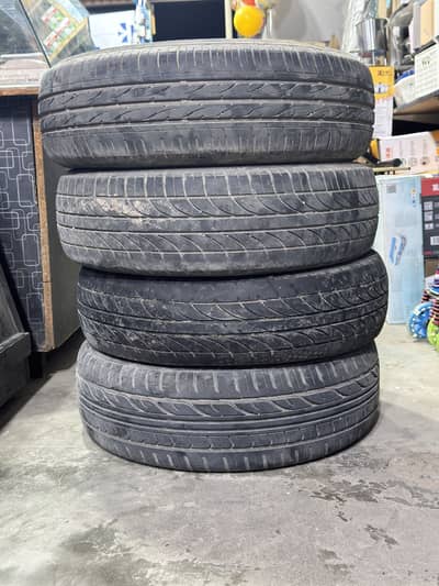 4 tyres 165/70/R14