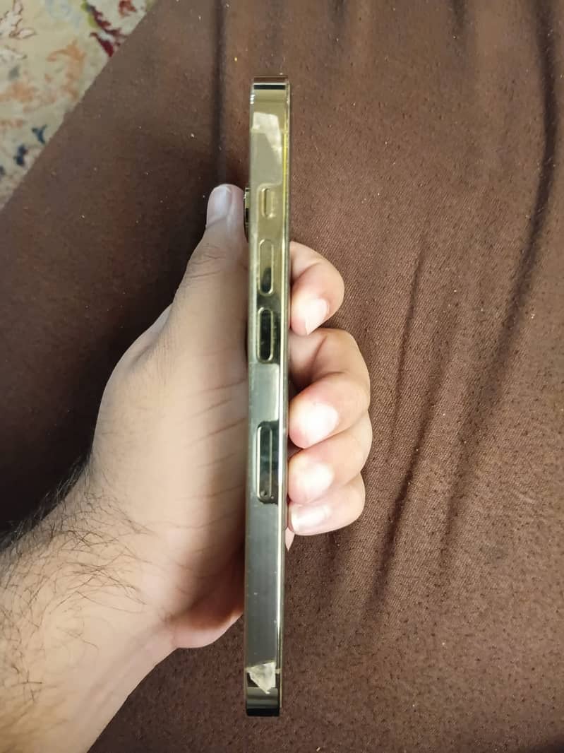 Apple iPhone 14 Pro 3