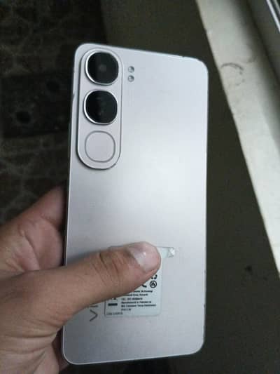 Vivo Y200