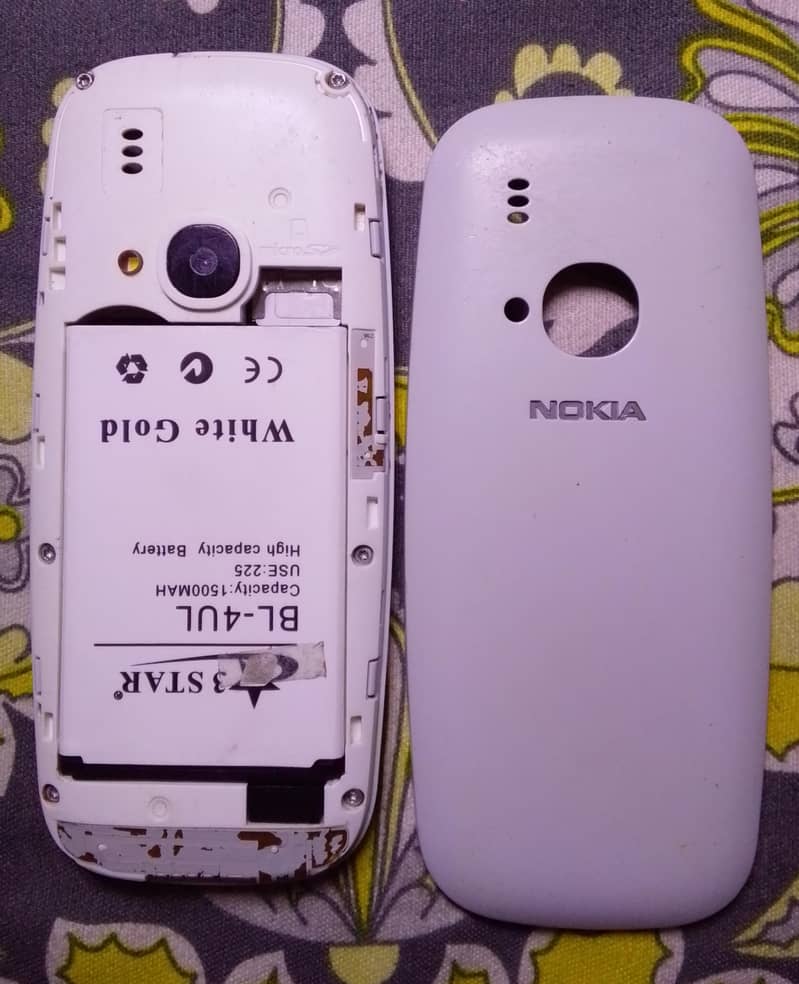 Nokia 3310 4