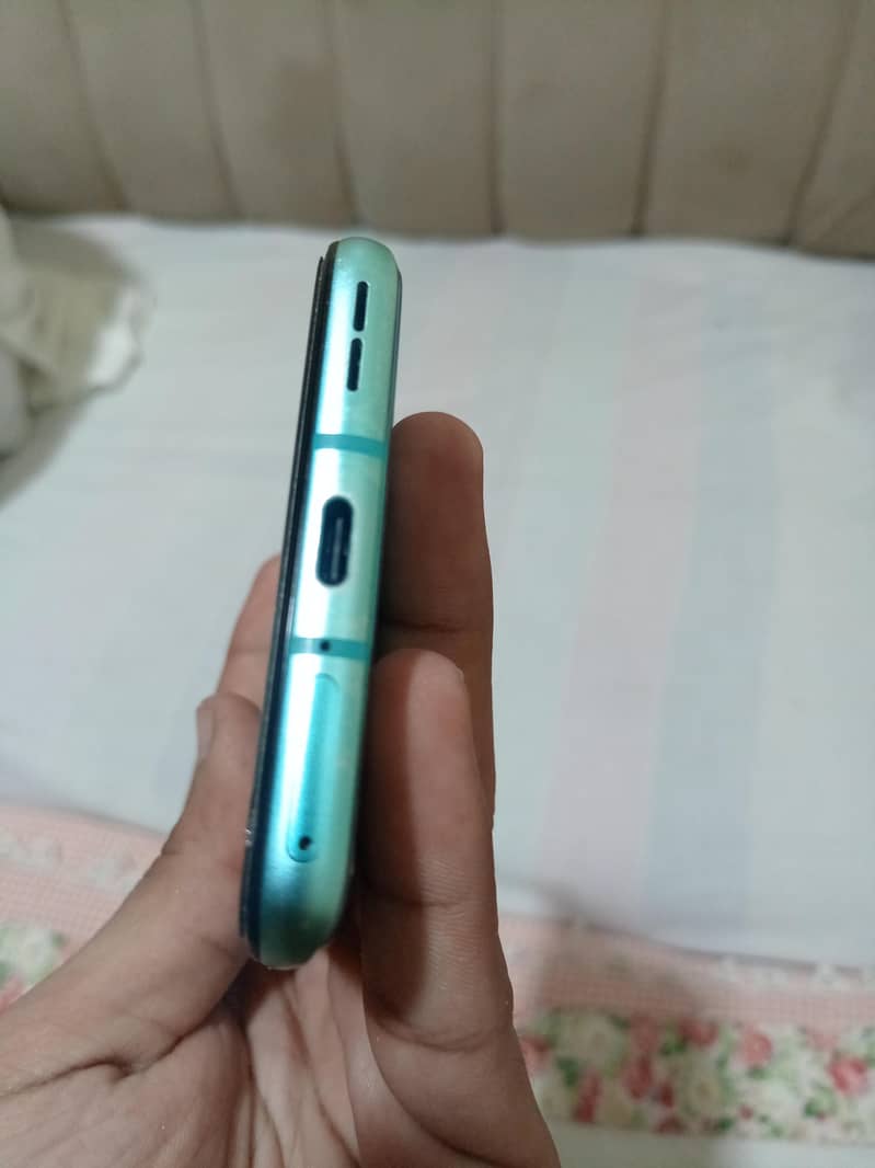 One Plus 8T 3