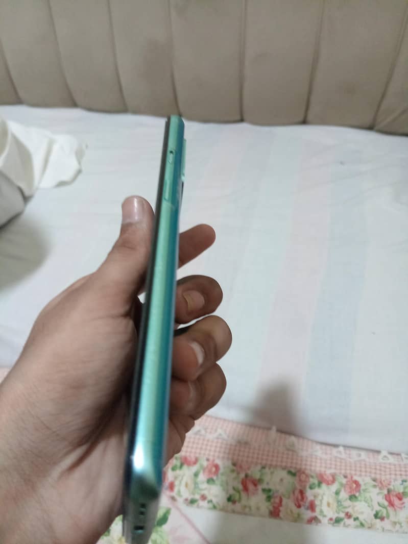 One Plus 8T 4