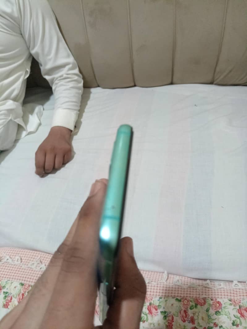 One Plus 8T 6