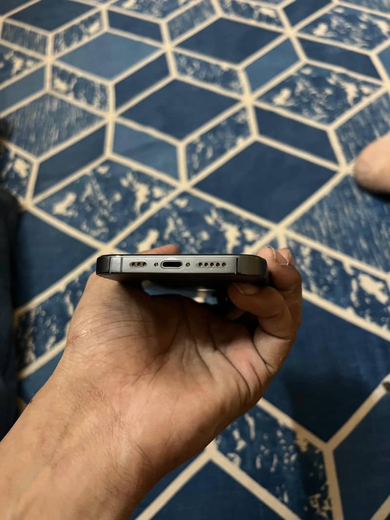 Apple iPhone 13 Pro 3