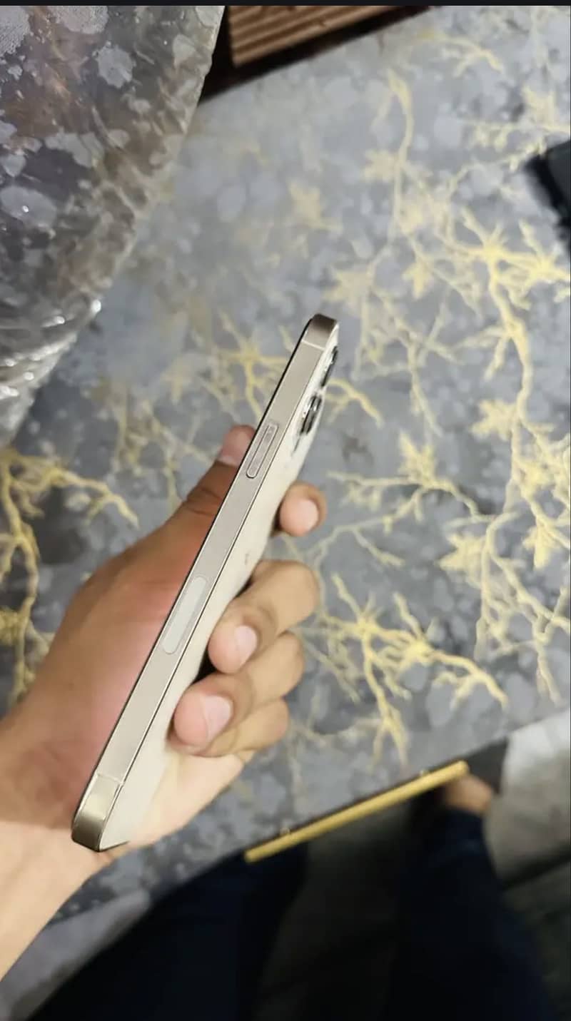 Apple iPhone 12 Pro Max 3