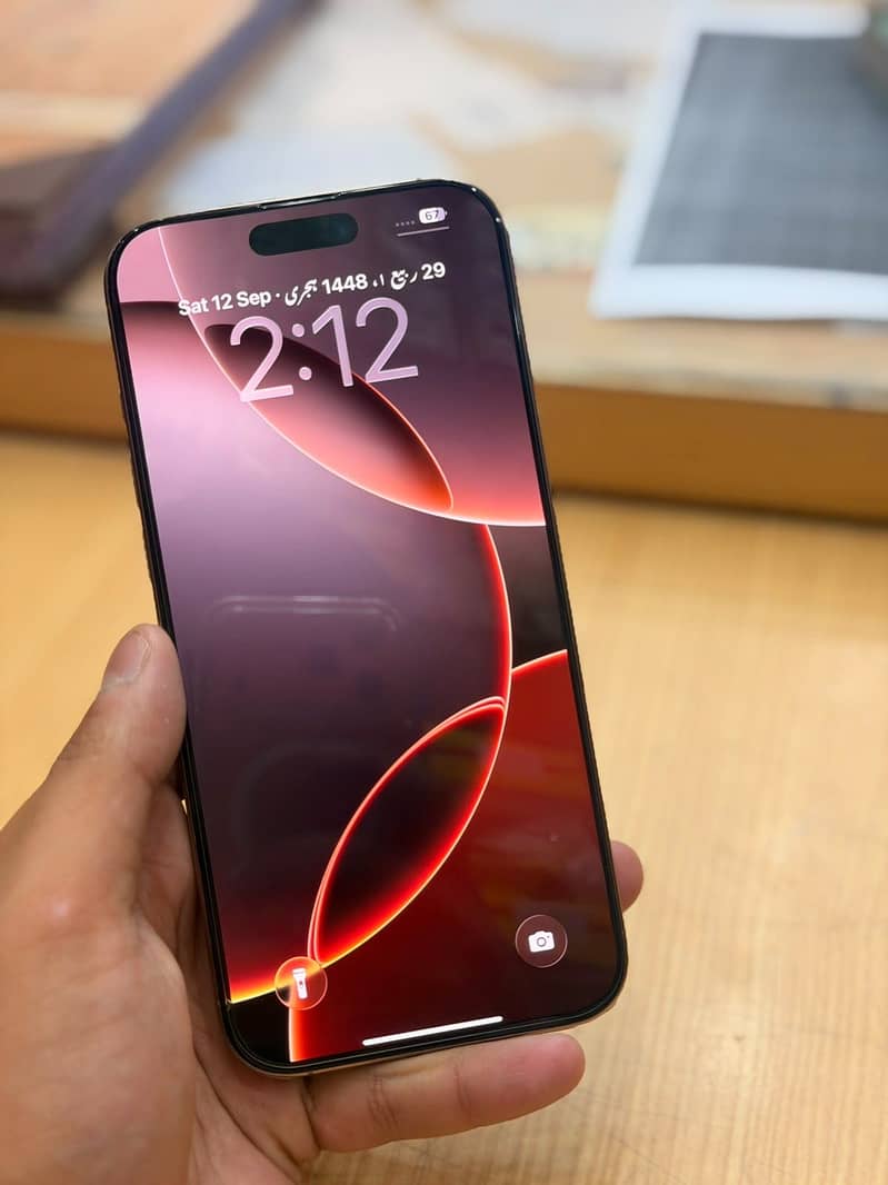 Apple iPhone 16 Pro Max 5