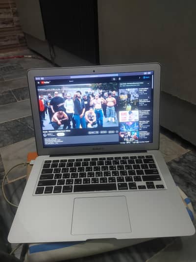 macbook air 2012 core i5 242 battery cycle count only