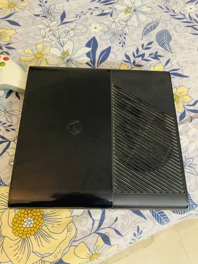 Xbox 360 E 500gb