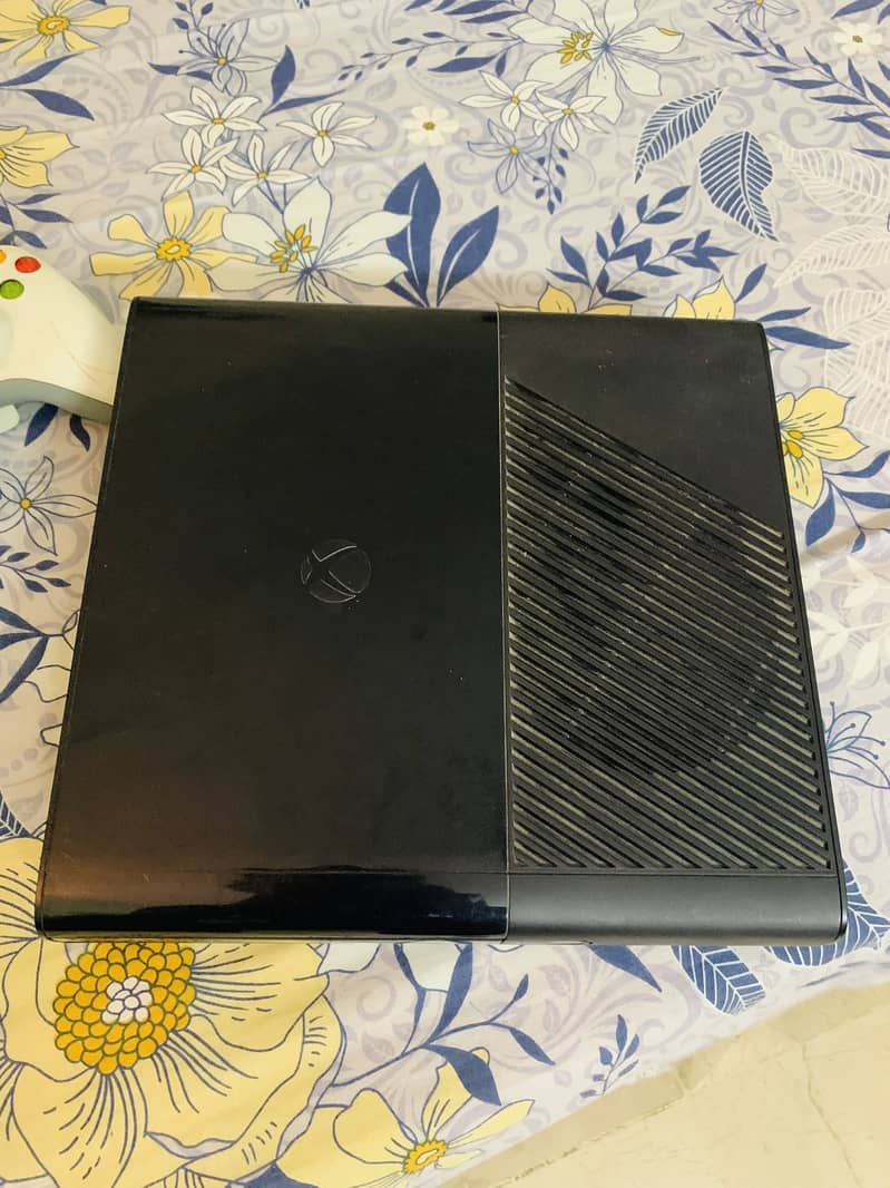 Xbox 360 E 500gb 0