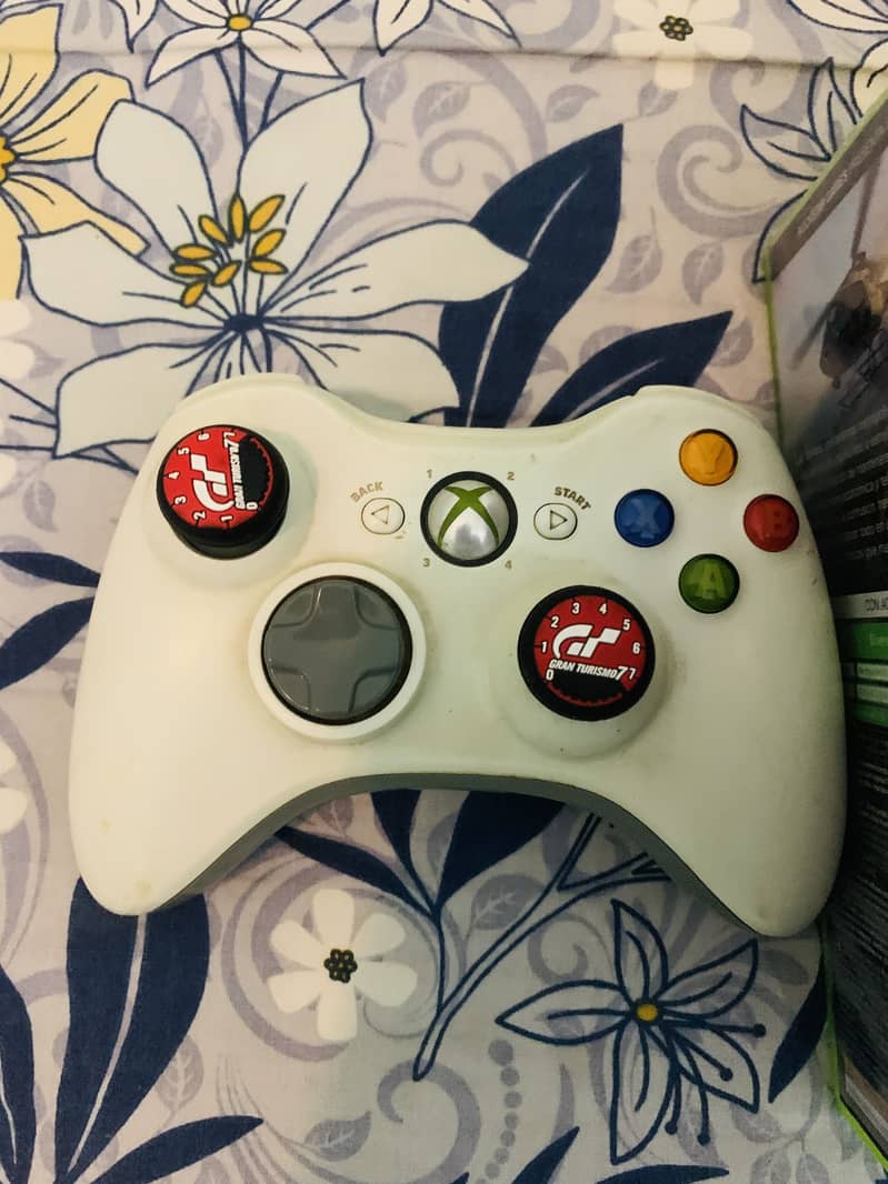 Xbox 360 E 500gb 3