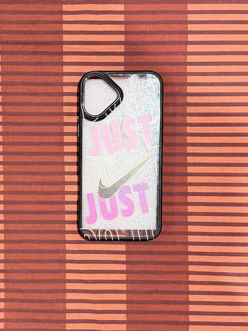 iPhone 16 Plus Covers 4
