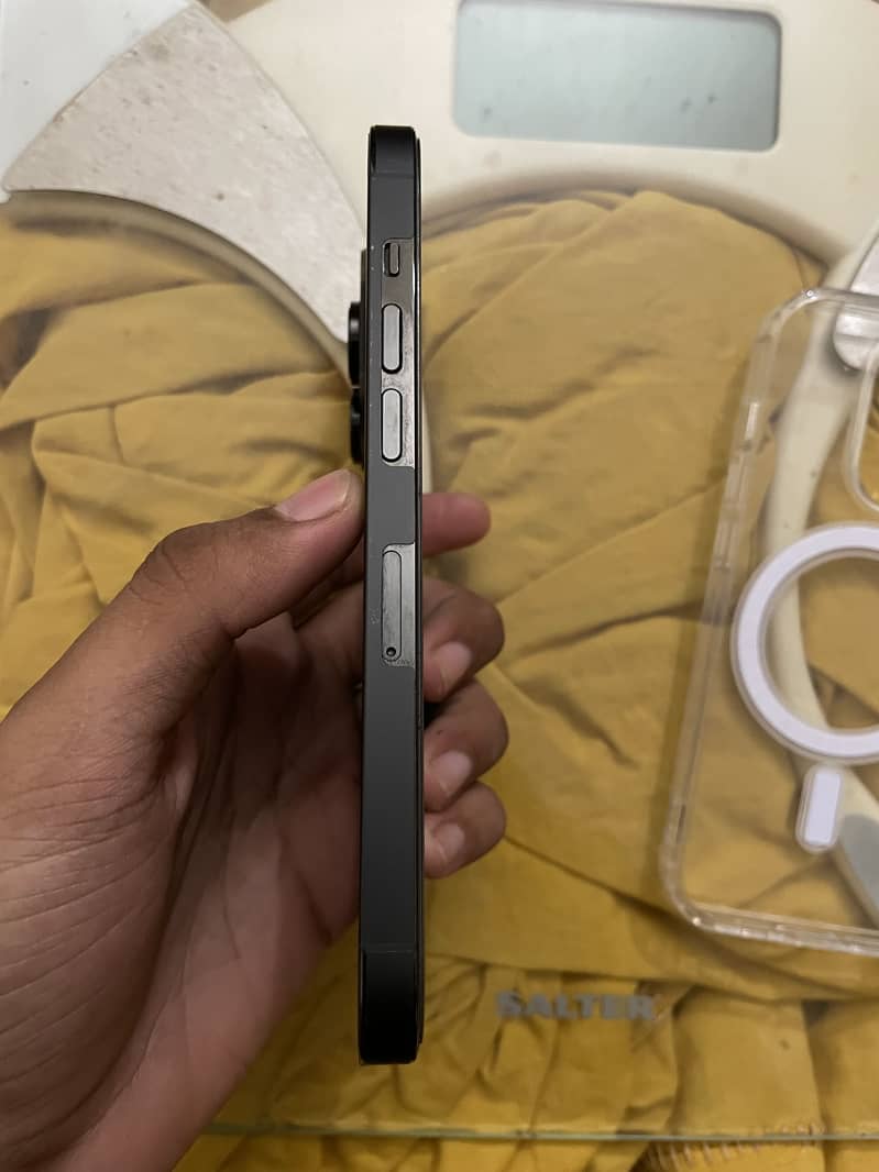 iPhone 14 Pro approved 5