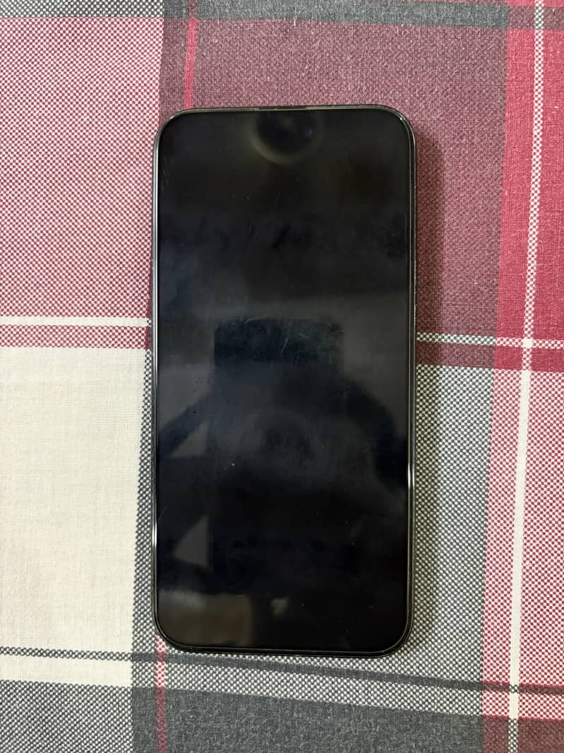 IPhone 15 plus 4
