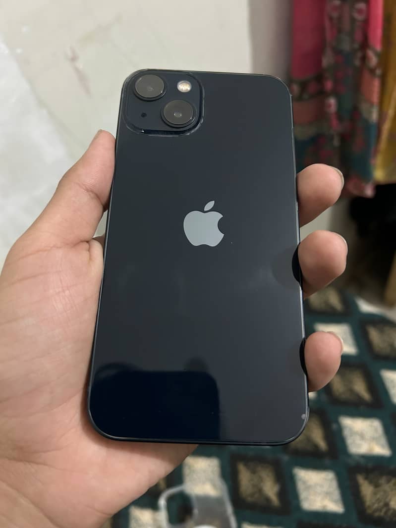 Apple iPhone 13 1