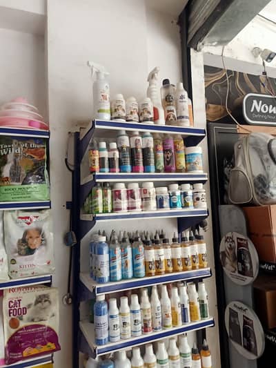 ALL PET FOOD, ACCESSORIES, MEDICINES AVAILABLE AT LOWEST PRICE
