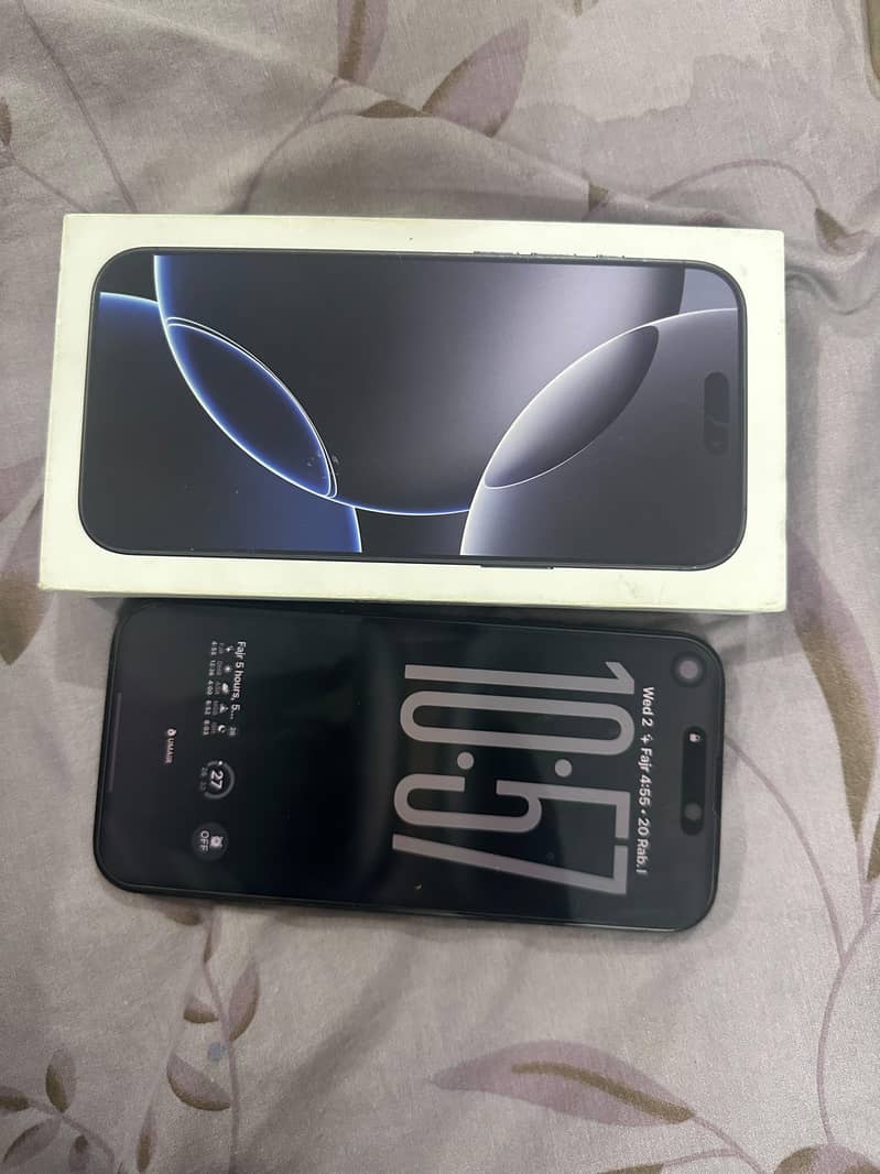 Apple iPhone 16 Pro Max 4