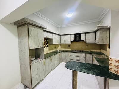 Prime Location 2200 Square Feet Flat For rent In Gulistan-e-Jauhar - Block 13 Karachi