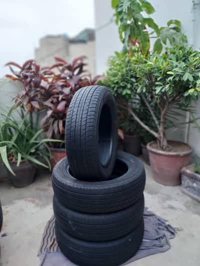 165 60 R14 4 tyre good condition