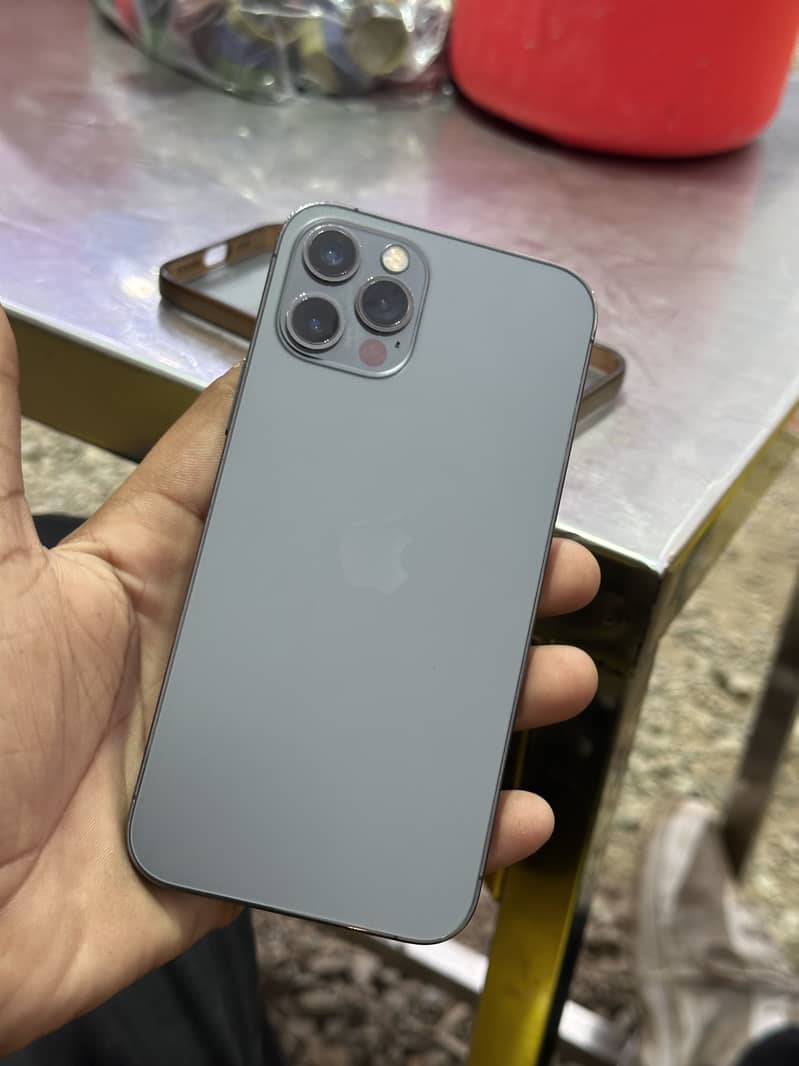 Apple iPhone 12 Pro 1