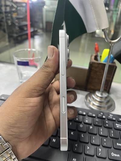 Apple iPhone 16 Pro 128