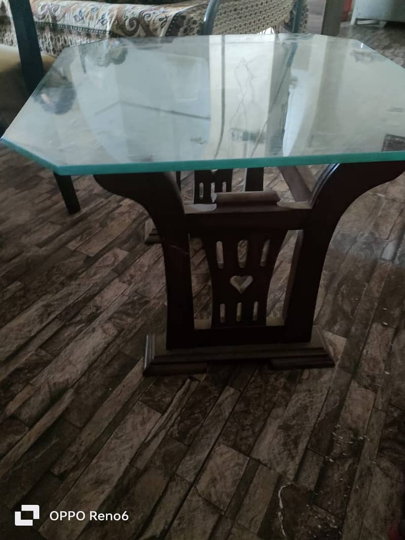 Table with side tables 4