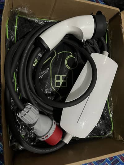 Electric vehicle charger