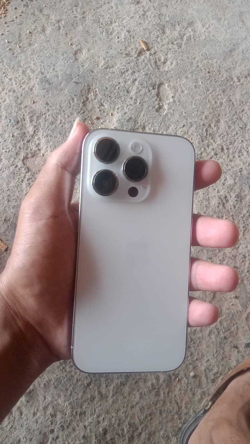 Apple iPhone 13 Pro 3