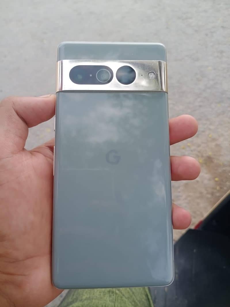 Google Pixel 7 Pro 4