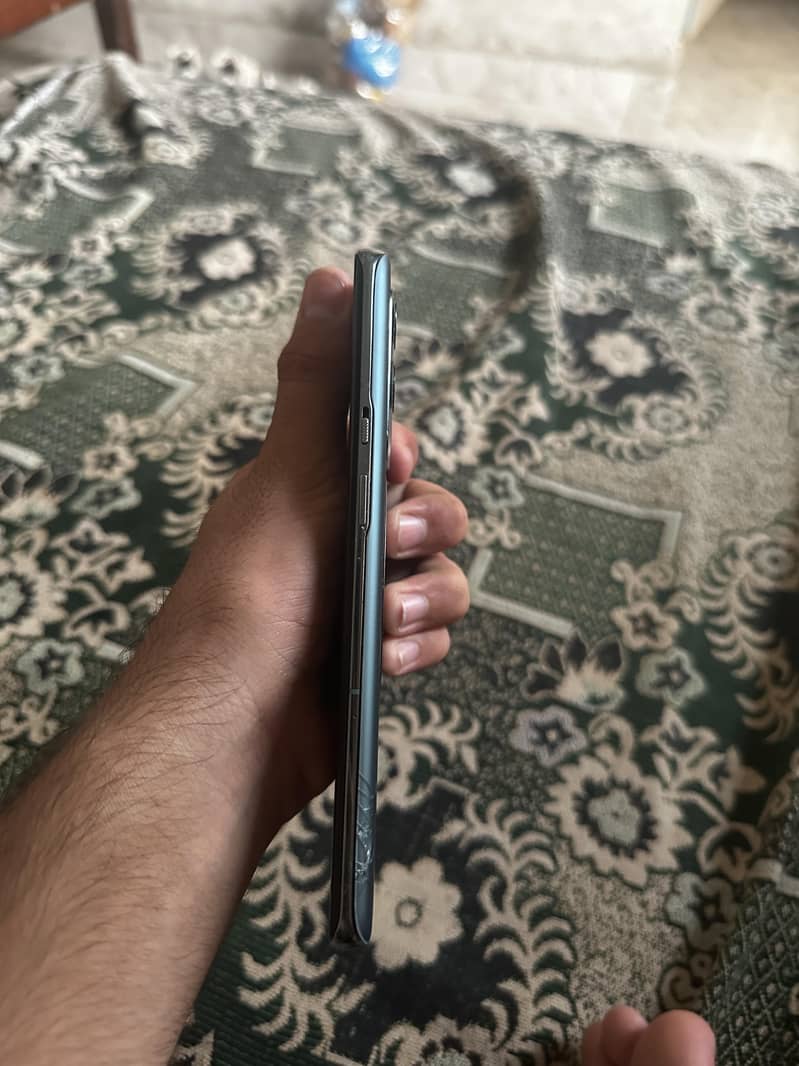One Plus 9 Pro 0