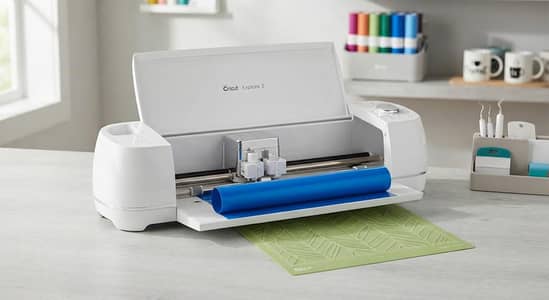 Cricut explore 3 print and cutter (QUETTA LOCATION)