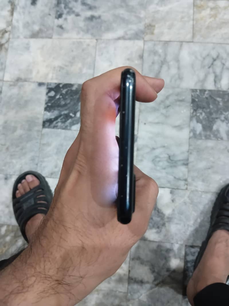 Apple iPhone 7 Plus 1