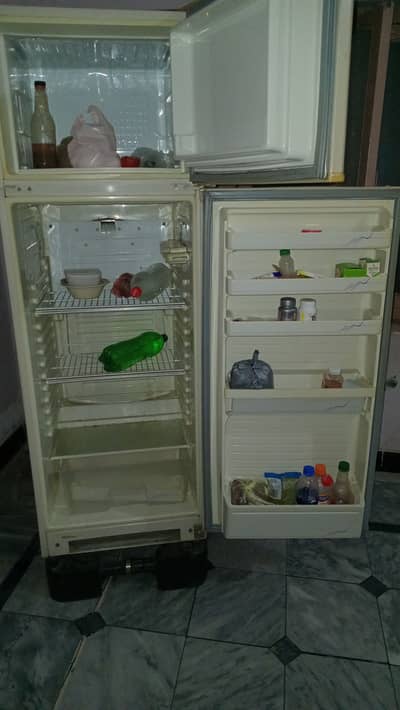 DAWLANCE  REFRIGERATOR