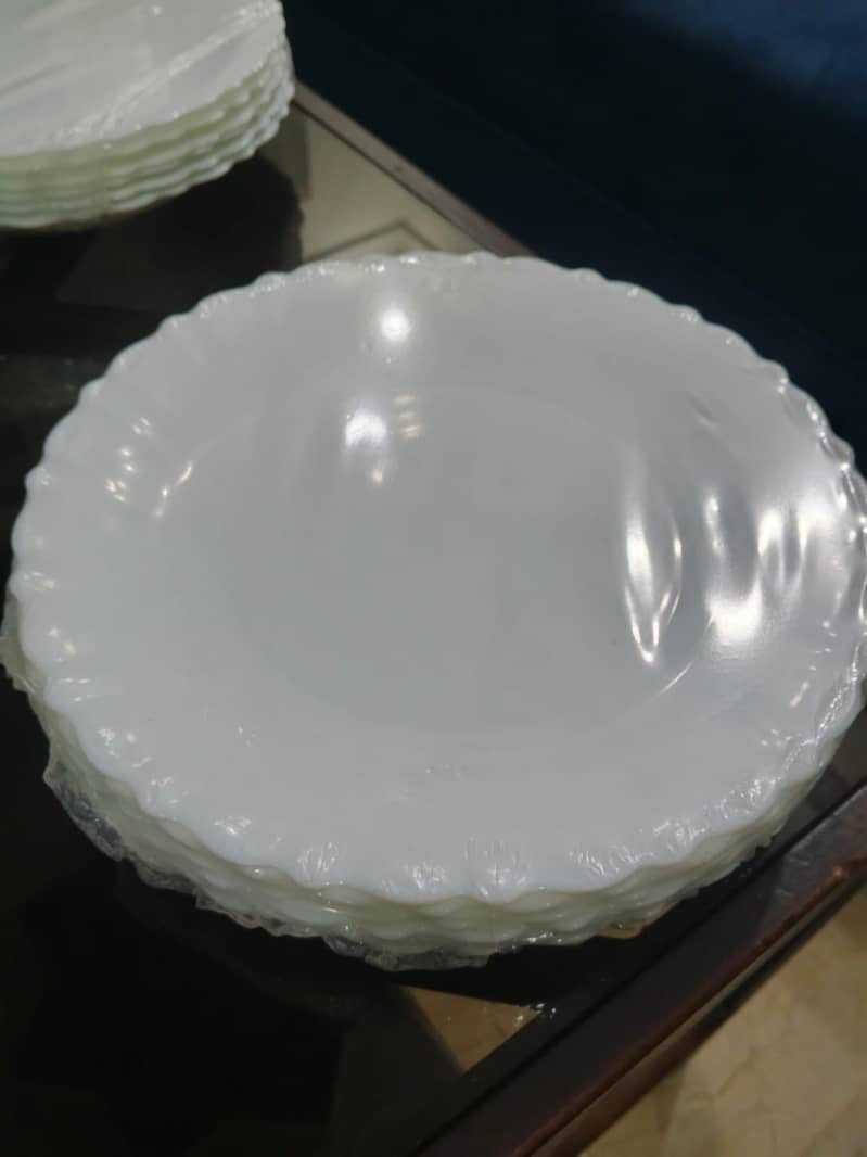 White Marble Dinner Set 4