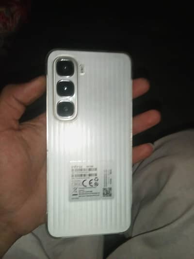 infinx hot 60i all 10by10 okay warranty beari ha with box charger
