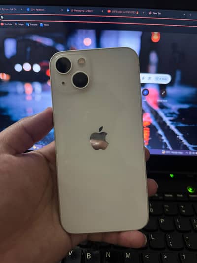 Apple iPhone 13