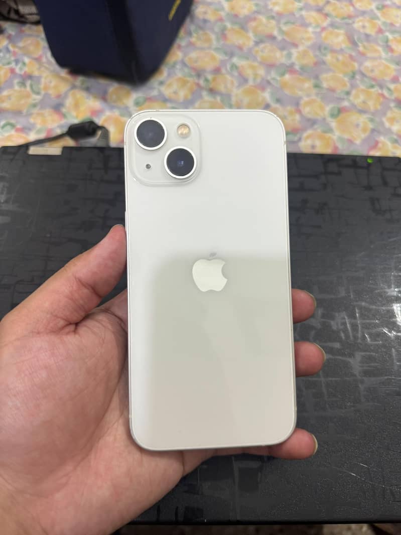 Apple iPhone 13 3