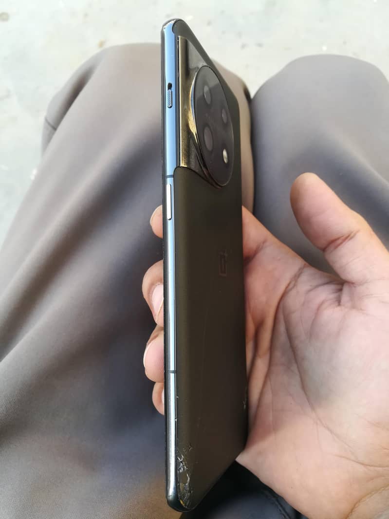 One Plus 11 5