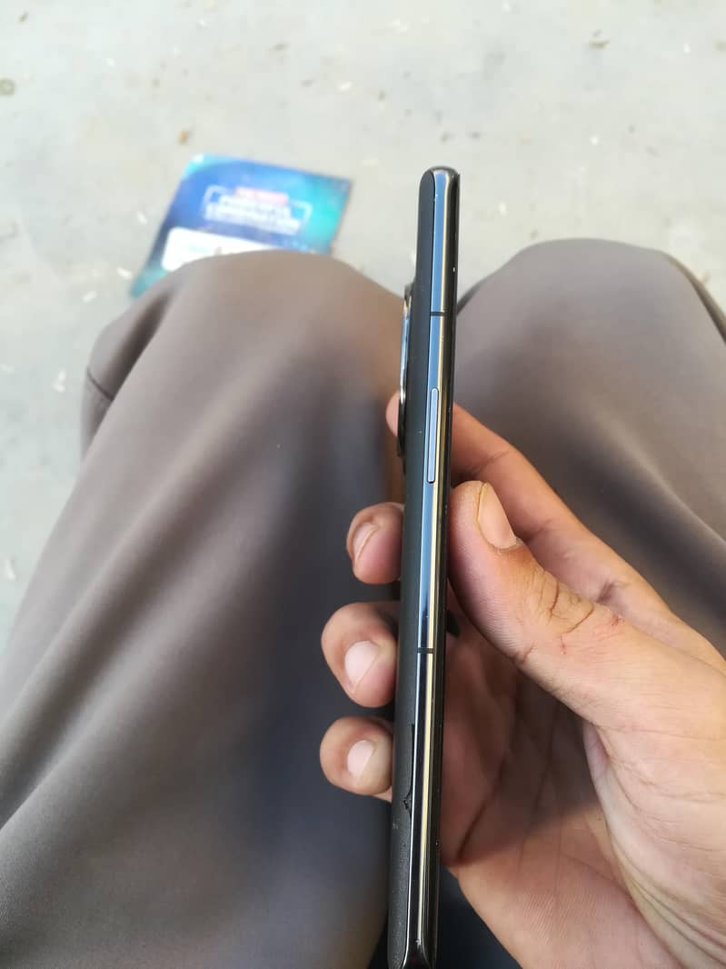 One Plus 11 6