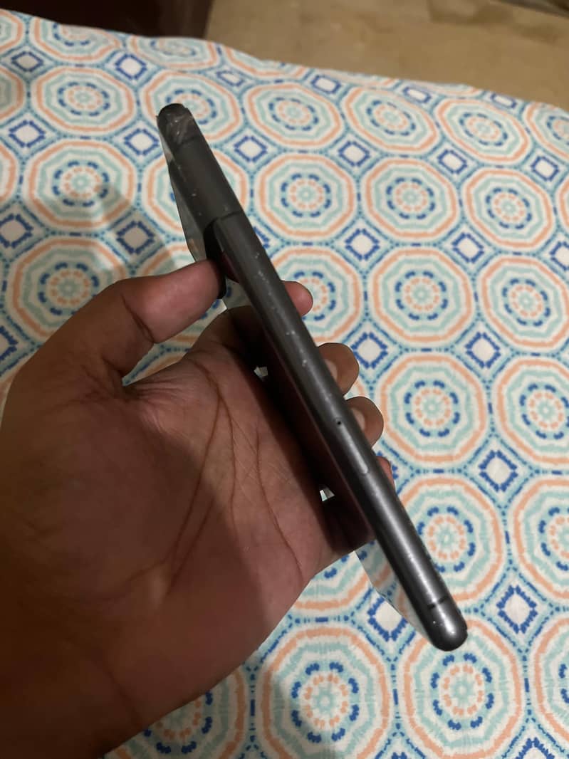 Google Pixel 7 4