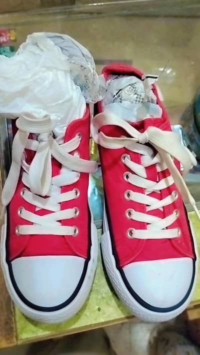 JOGAR SHOES FOR SALE BOYS N GIRLS MUNASIB QEEMAT PE