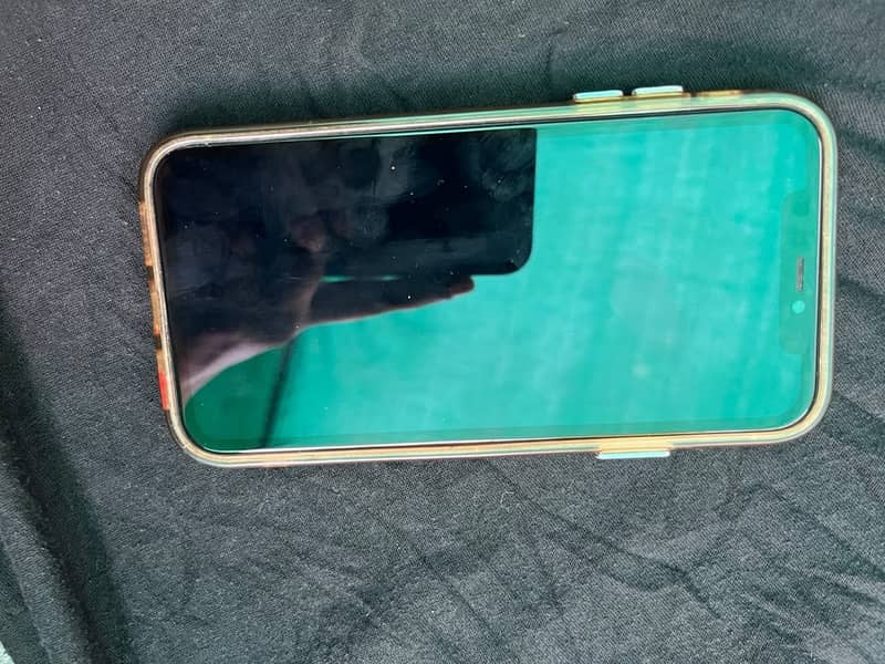 Apple iPhone 11 4