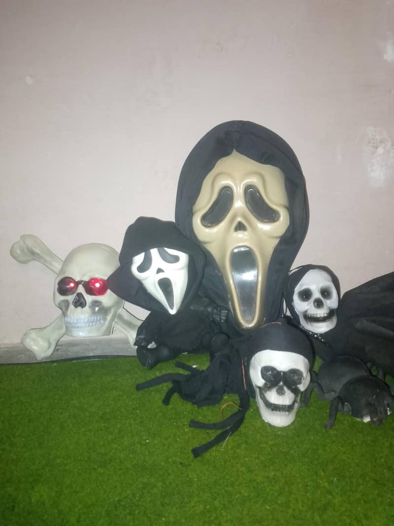 Kafi Sare khilaune Hain Puri pics visit karo 4