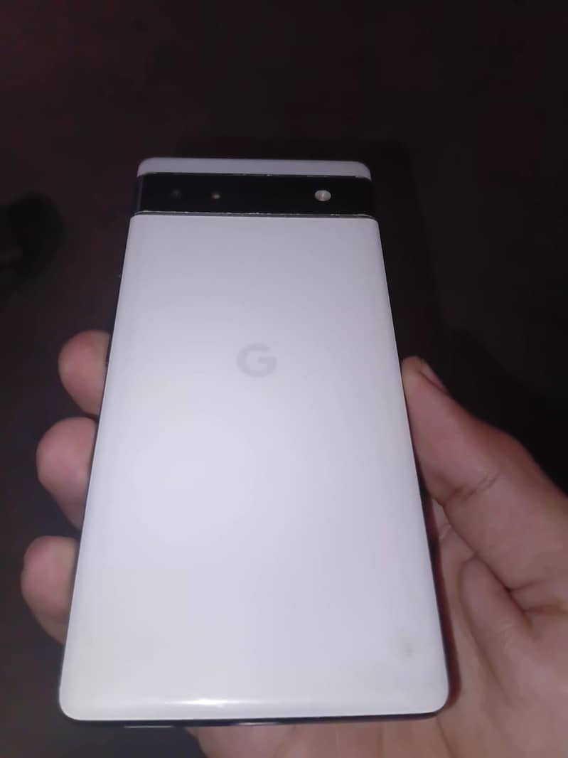 Google Pixel 6a without panel 0